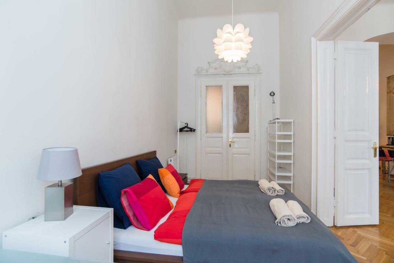 Broadway Apartment Budapest Exterior photo